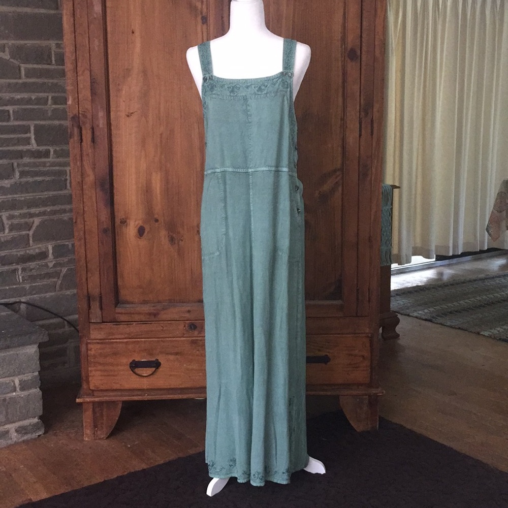 Blue Sky bib front dress.